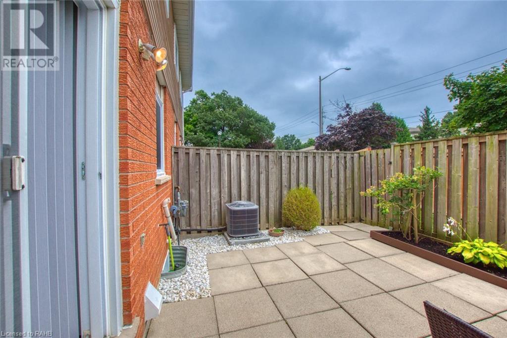 386 Highland Road W Unit# 38, Stoney Creek, Ontario  L8J 3P9 - Photo 7 - XH4202502