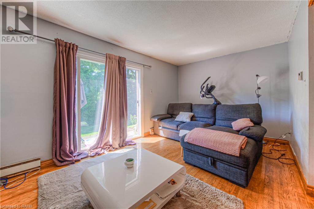 125 Livingston Avenue Unit# 3, Grimsby, Ontario L3M 4S5 - Photo 10 - XH4202569