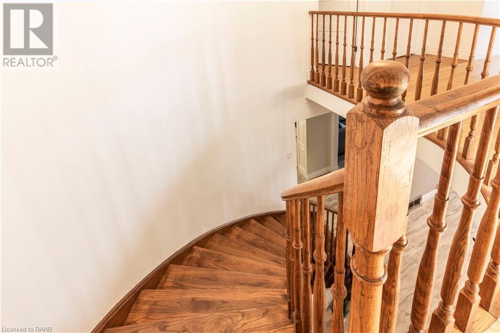 404 Queenston Road, Hamilton, Ontario  L8K 1J2 - Photo 26 - XH4203019