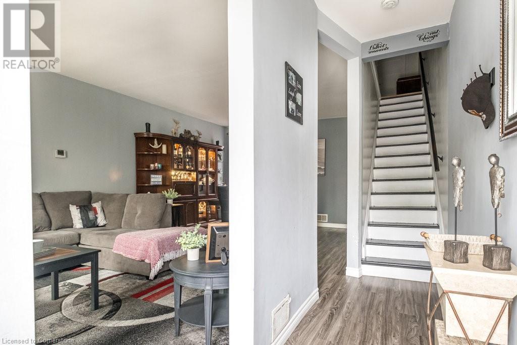 6 Peter Street, Hamilton, Ontario  L8R 1T2 - Photo 7 - XH4203122