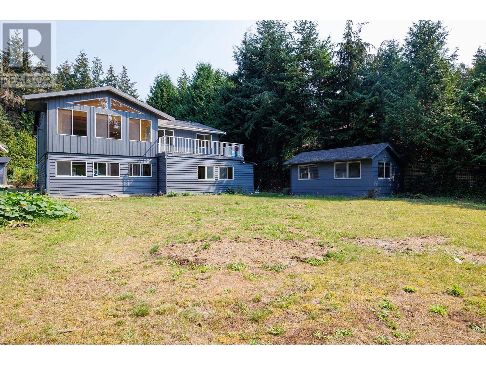 4621 Simpkins Road, Sechelt, British Columbia  V7Z 0E7 - Photo 6 - R2926306