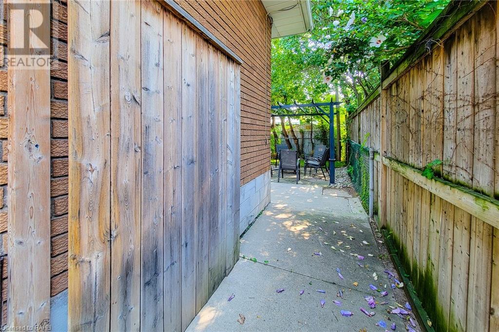 77 Kenilworth Avenue S Unit# Upper, Hamilton, Ontario L8K 2T1 - Photo 23 - XH4203243