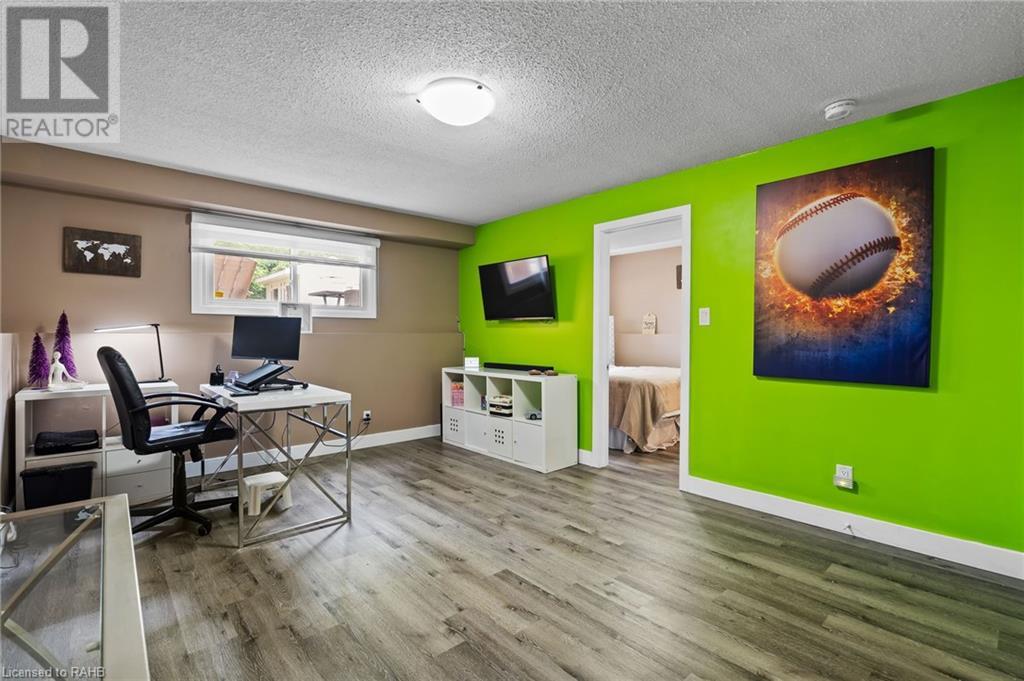 54 Runcorn Street, St. Catharines, Ontario L2M 1N8 - Photo 19 - XH4203262