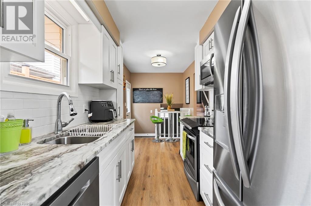 54 Runcorn Street, St. Catharines, Ontario L2M 1N8 - Photo 10 - XH4203262