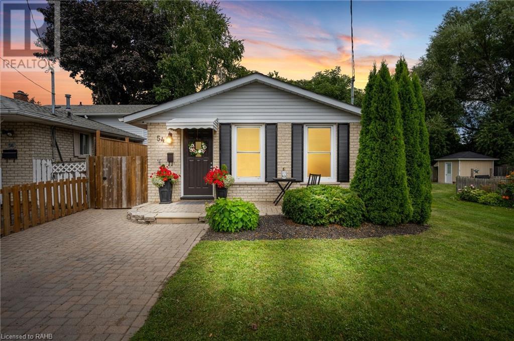 54 Runcorn Street, St. Catharines, Ontario L2M 1N8 - Photo 1 - XH4203262