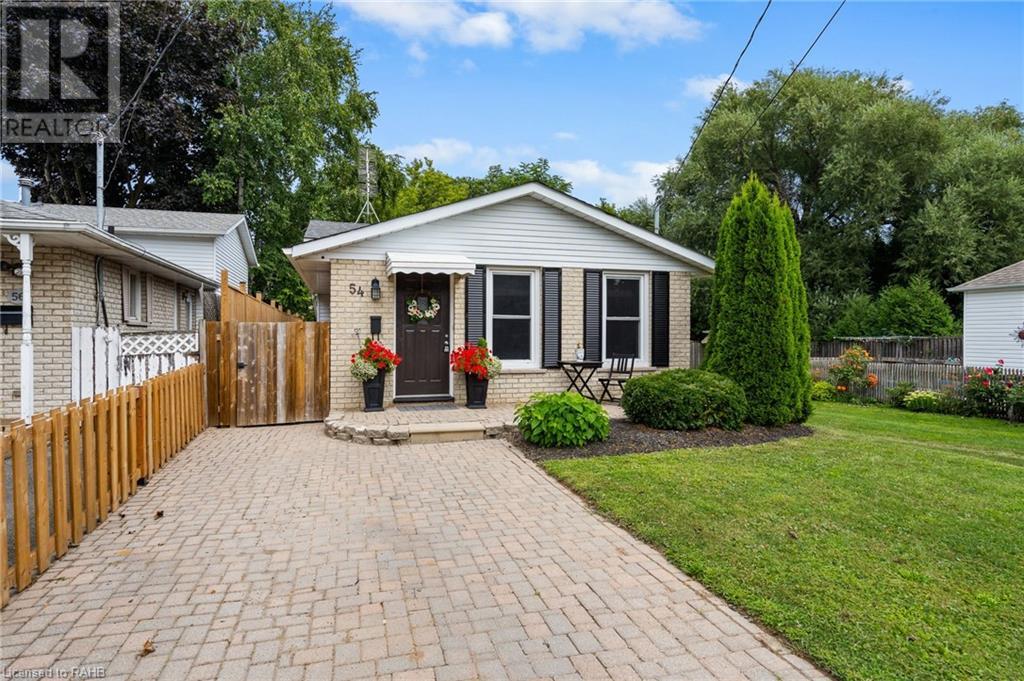 54 Runcorn Street, St. Catharines, Ontario L2M 1N8 - Photo 2 - XH4203262