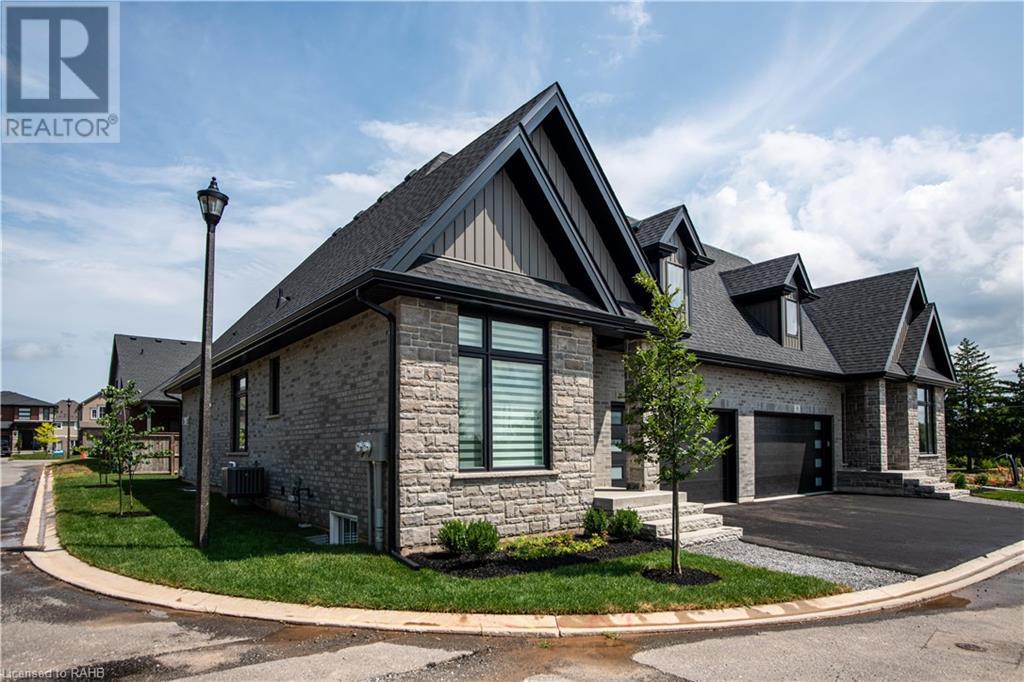 11 Primrose Street, Pelham, Ontario  L8L 7A2 - Photo 2 - XH4203283
