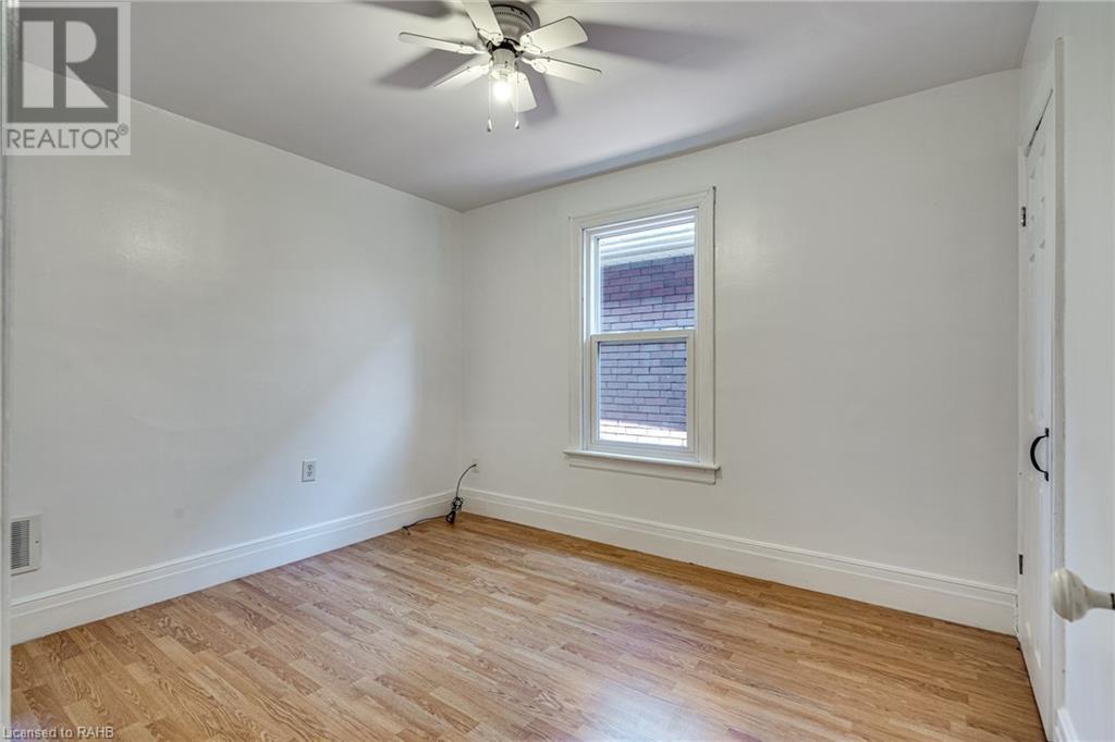 167 Balsam Avenue S, Hamilton, Ontario L8M 3B7 - Photo 9 - XH4203326