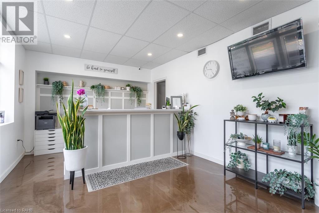 3710 Main Street Unit# 101, Niagara Falls, Ontario  L2G 6B1 - Photo 14 - XH4203366