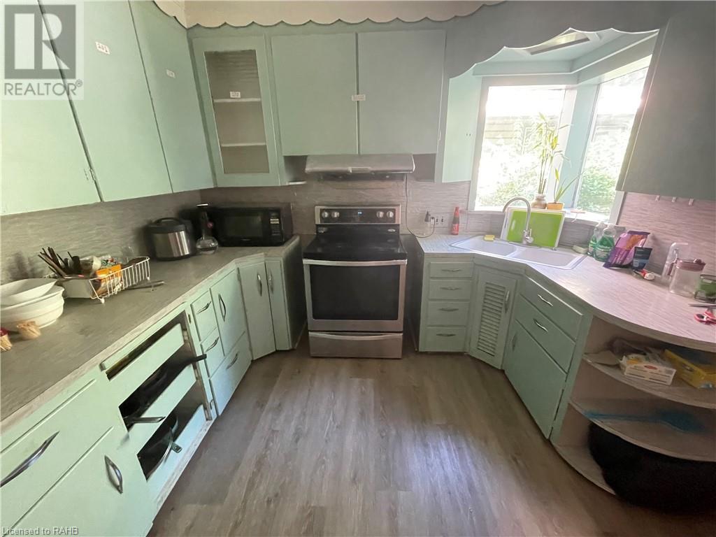 Property at 84 ARNOLD Street image 5