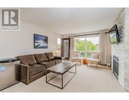 1235 DEERHURST Drive Unit# 54-305, huntsville, Ontario