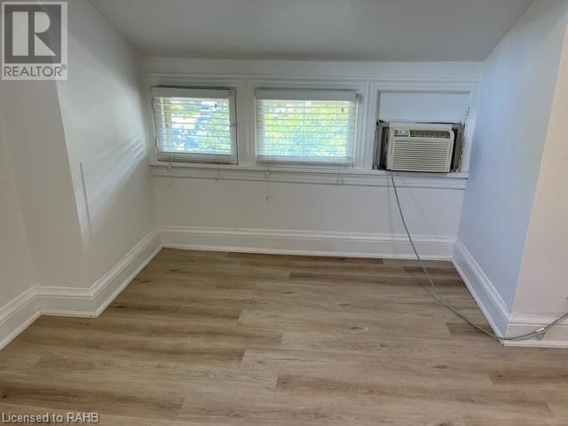 2 Undermount Avenue Unit# 4, Hamilton, Ontario L8P 3Z6 - Photo 10 - XH4203474