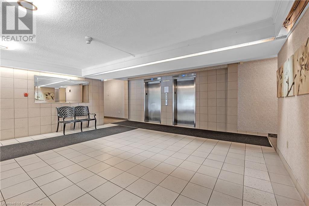 1964 Main Street W Unit# 401, Hamilton, Ontario  L8S 1J5 - Photo 6 - XH4204672