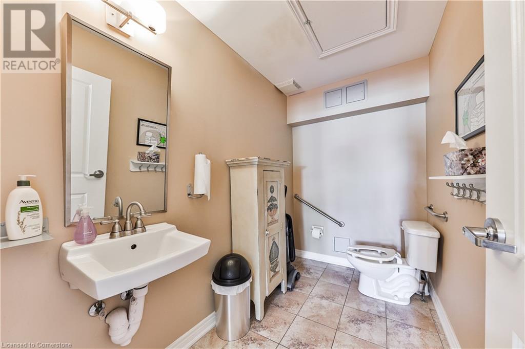 362 Plains Road E Unit# 4, Burlington, Ontario L7T 0A4 - Photo 15 - XH4204722