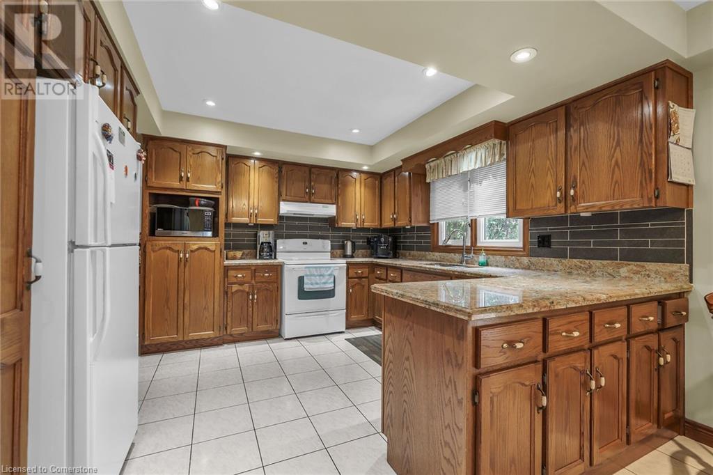 3 Shoreline Crescent, Grimsby, Ontario  L3M 5B1 - Photo 15 - XH4204752