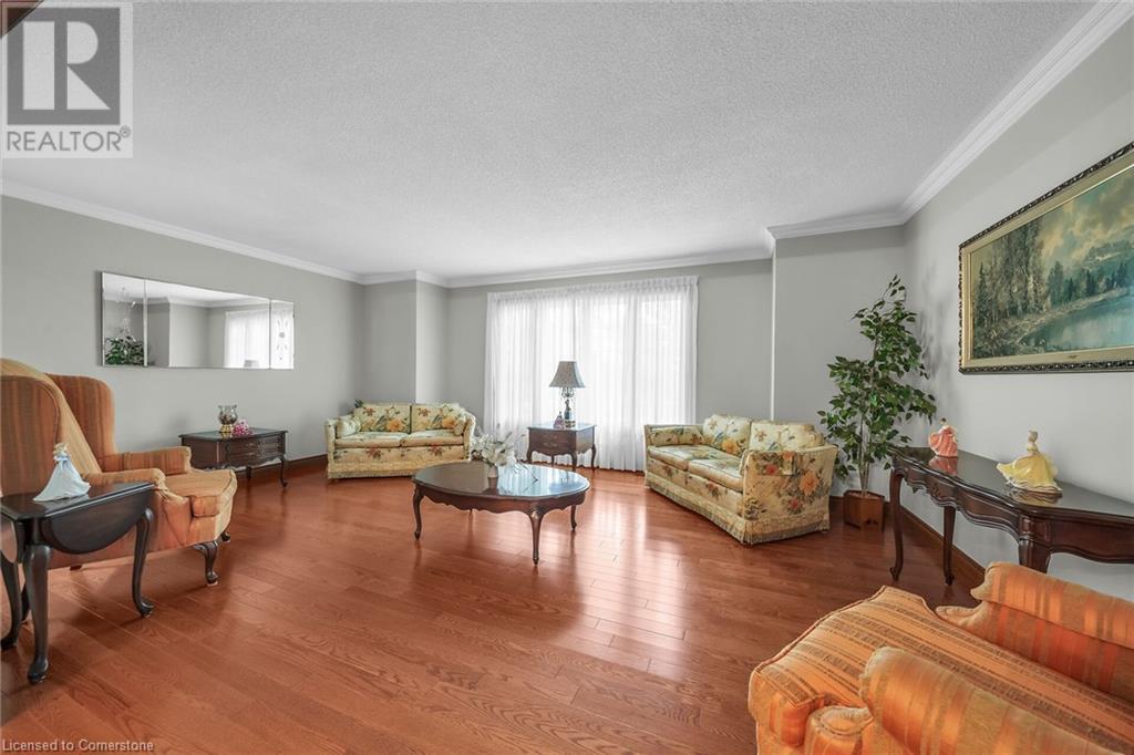 3 Shoreline Crescent, Grimsby, Ontario  L3M 5B1 - Photo 7 - XH4204752