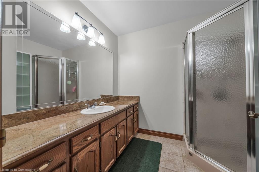 3 Shoreline Crescent, Grimsby, Ontario  L3M 5B1 - Photo 24 - XH4204752