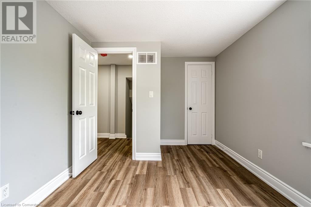 26 Cambridge Avenue, Hamilton, Ontario  L8H 1T5 - Photo 24 - XH4204803