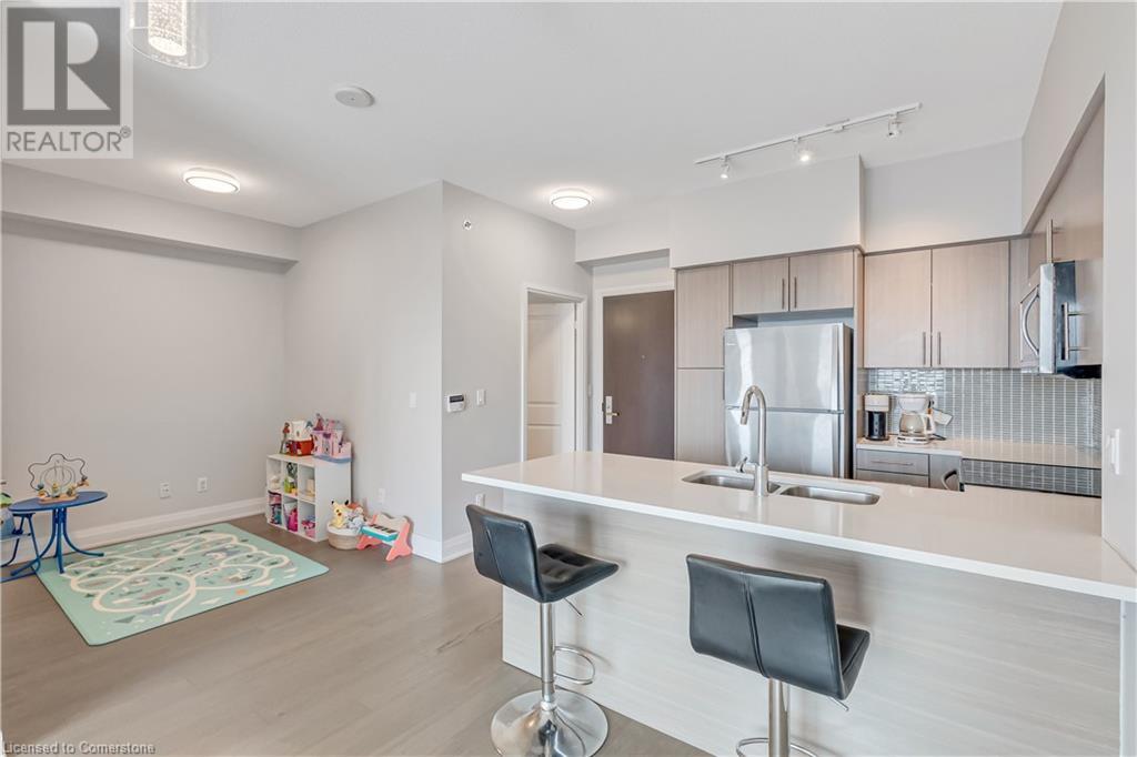 55 Speers Road Unit# 1106, Oakville, Ontario L6K 0H9 - Photo 11 - XH4204932