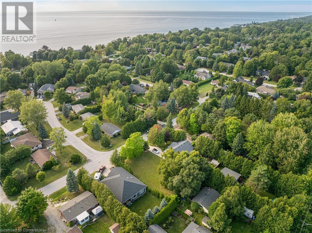 10 HAMILTON Street, Bayfield, Ontario
