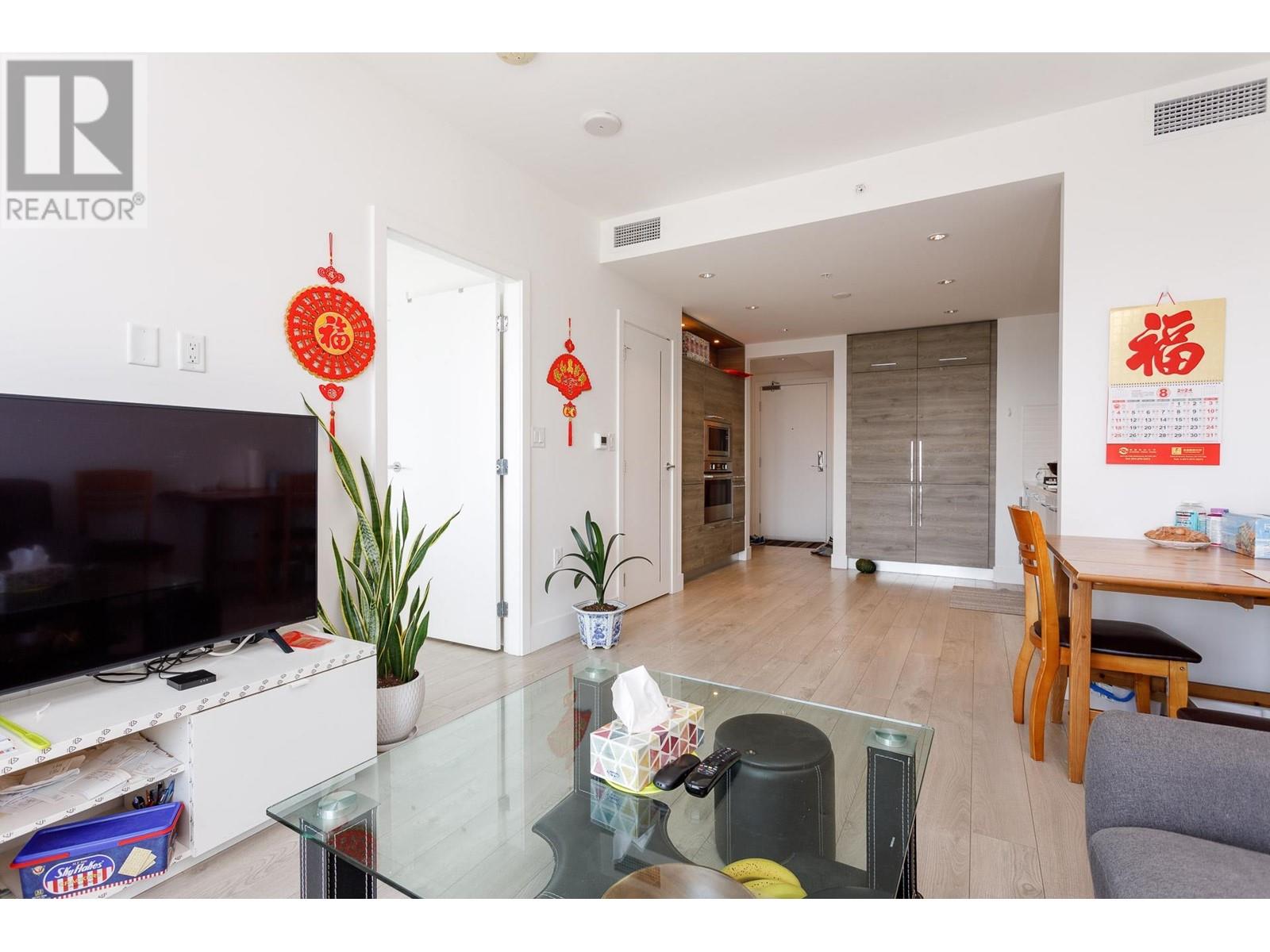 Listing Picture 14 of 32 : 609 7388 KINGSWAY, Burnaby / 本拿比 - 魯藝地產 Yvonne Lu Group - MLS Medallion Club Member