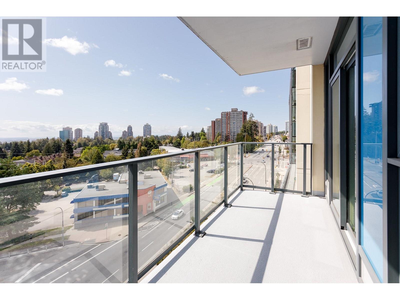 Listing Picture 15 of 32 : 609 7388 KINGSWAY, Burnaby / 本拿比 - 魯藝地產 Yvonne Lu Group - MLS Medallion Club Member