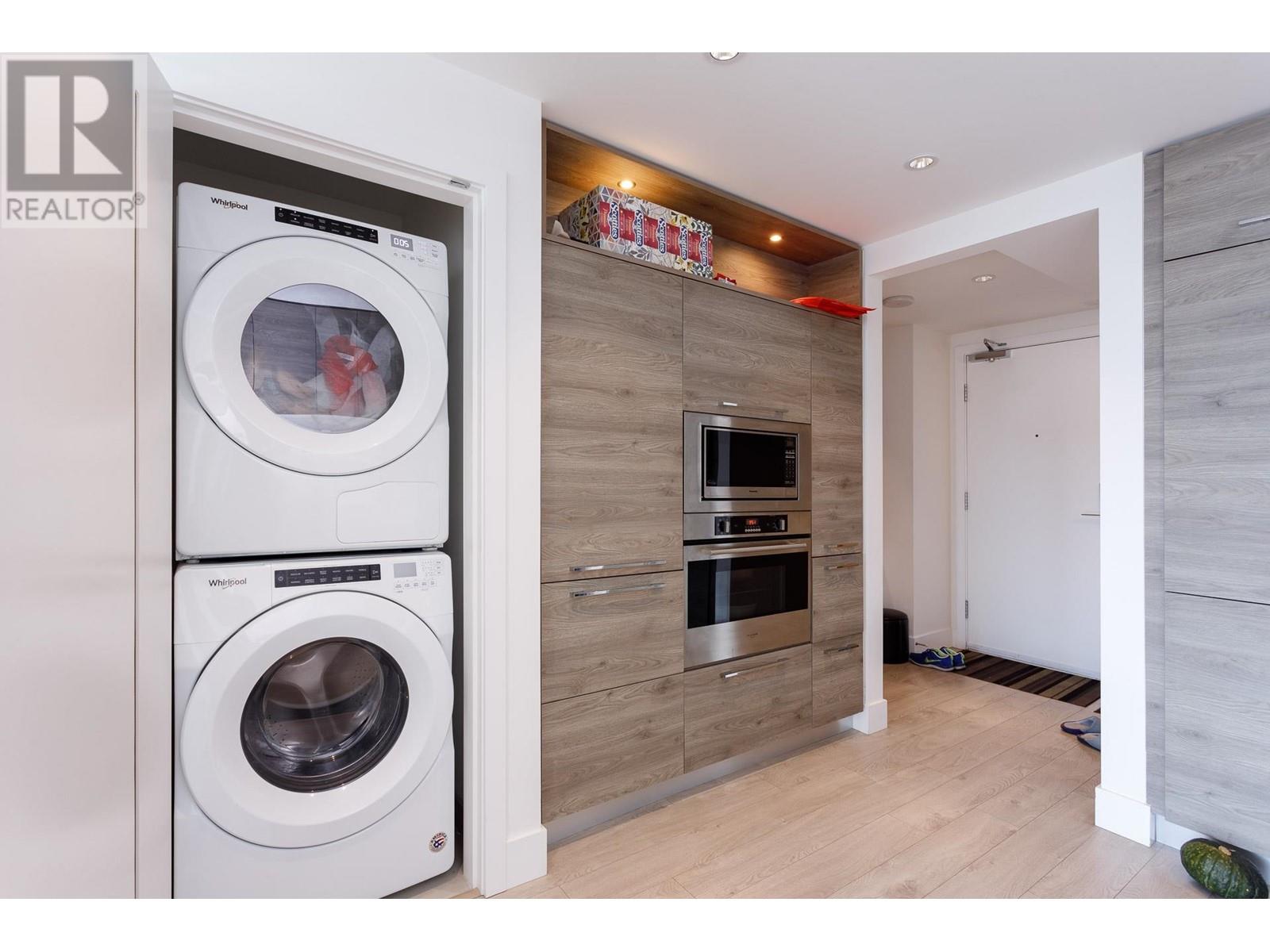 Listing Picture 7 of 32 : 609 7388 KINGSWAY, Burnaby / 本拿比 - 魯藝地產 Yvonne Lu Group - MLS Medallion Club Member