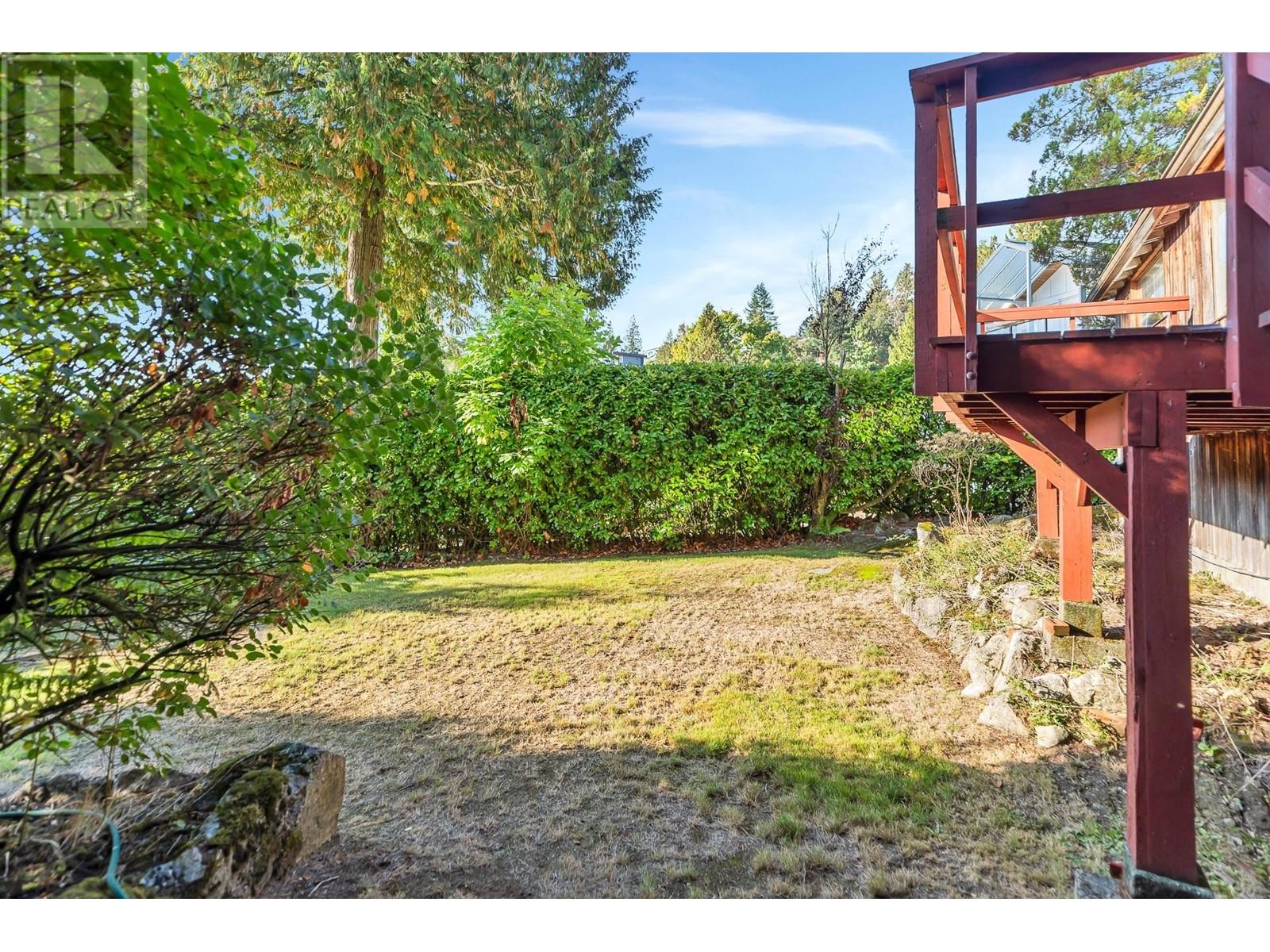 4573 Strathcona Road, North Vancouver, British Columbia  V7G 1G7 - Photo 7 - R2926658
