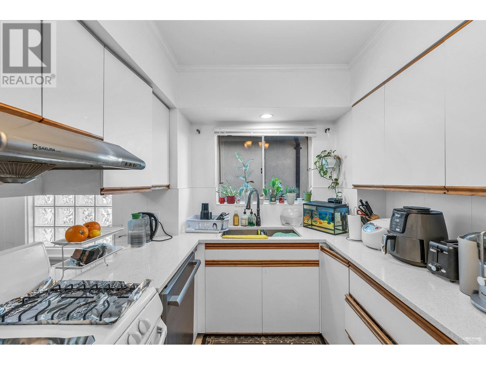 20 E 60th Avenue, Vancouver, British Columbia  V5X 1Z6 - Photo 7 - R2926705