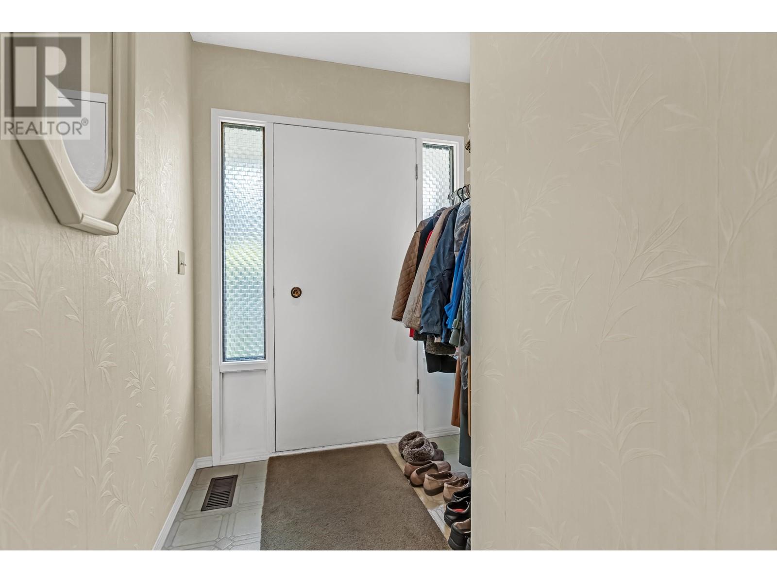 11804 232 Street, Maple Ridge, British Columbia  V2X 6S9 - Photo 6 - R2926721