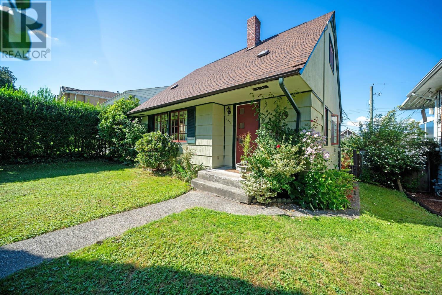 Listing Picture 3 of 31 : 3463 MONS DRIVE, Vancouver / 溫哥華 - 魯藝地產 Yvonne Lu Group - MLS Medallion Club Member