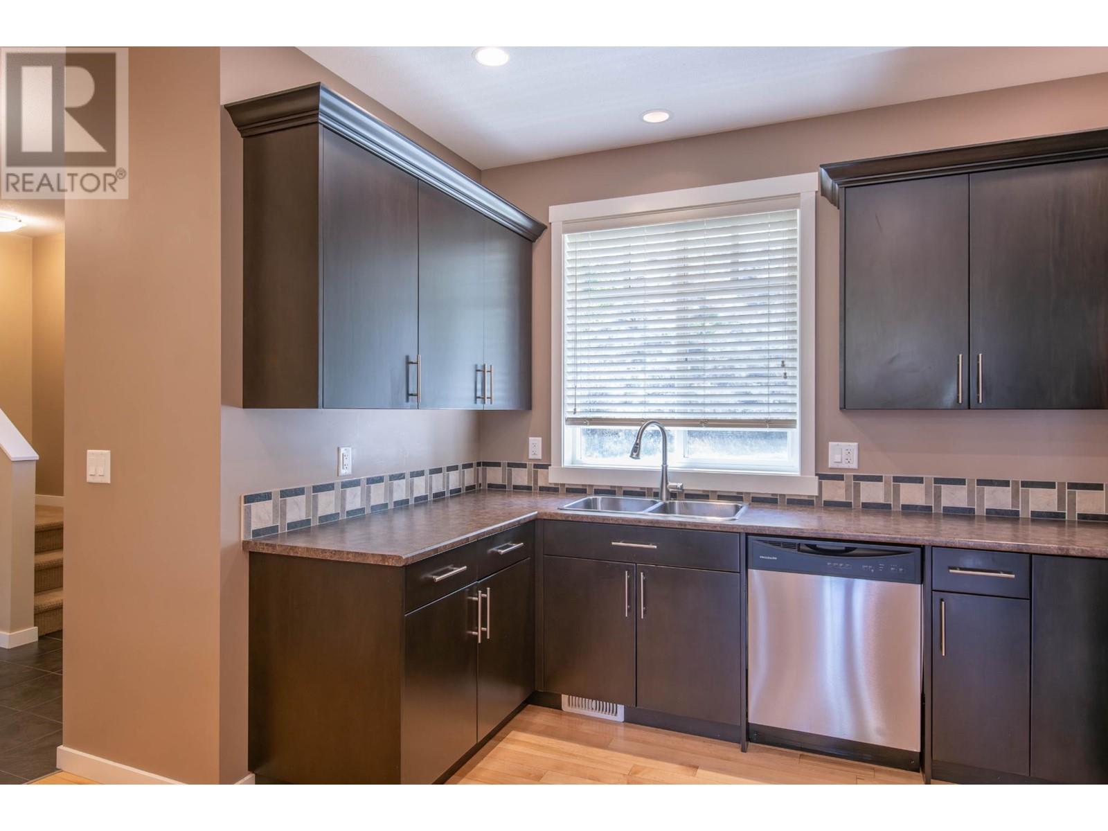 48-2860 Valleyview Drive, Kamloops, British Columbia  V2C 0B3 - Photo 8 - 180957