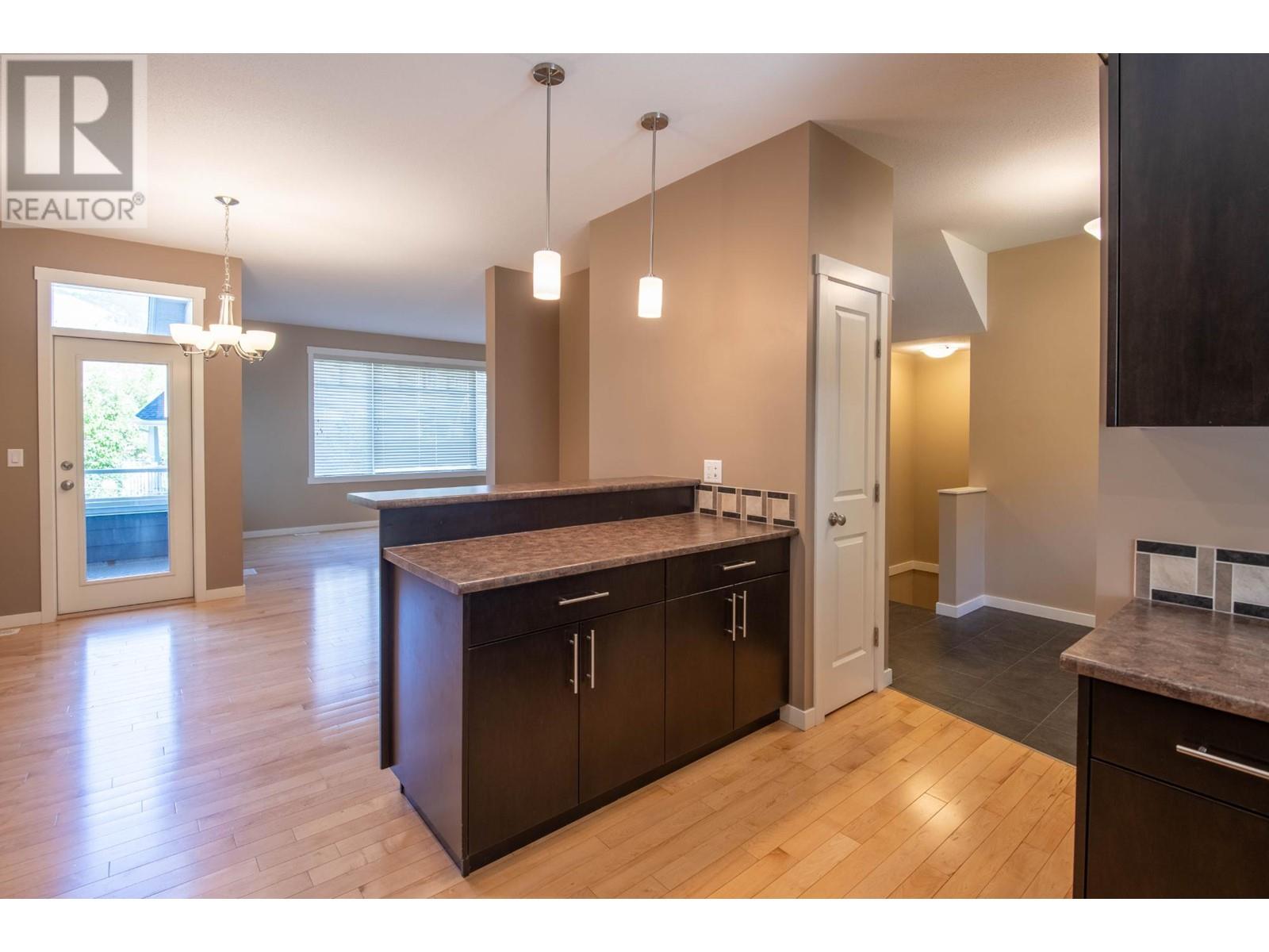 48-2860 Valleyview Drive, Kamloops, British Columbia  V2C 0B3 - Photo 7 - 180957