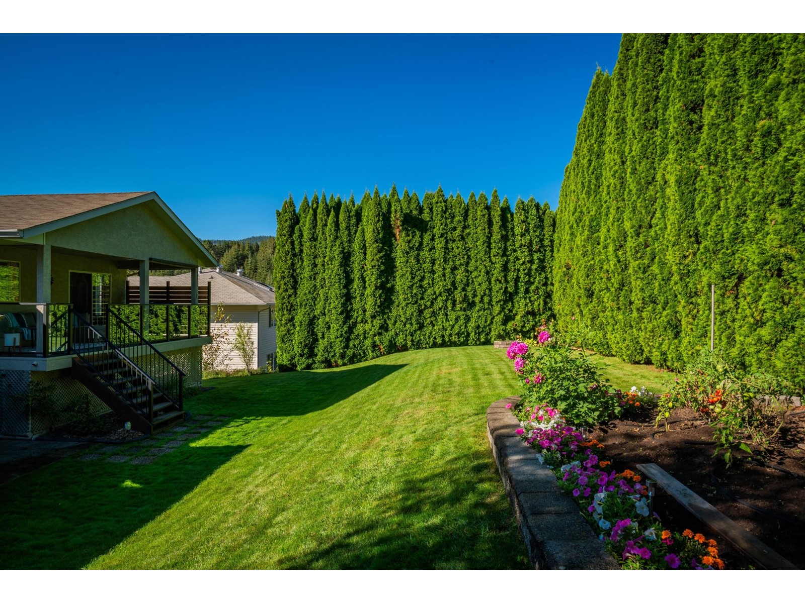 2475 Albert Drive, Trail, British Columbia  V1R 4T3 - Photo 38 - 2479612