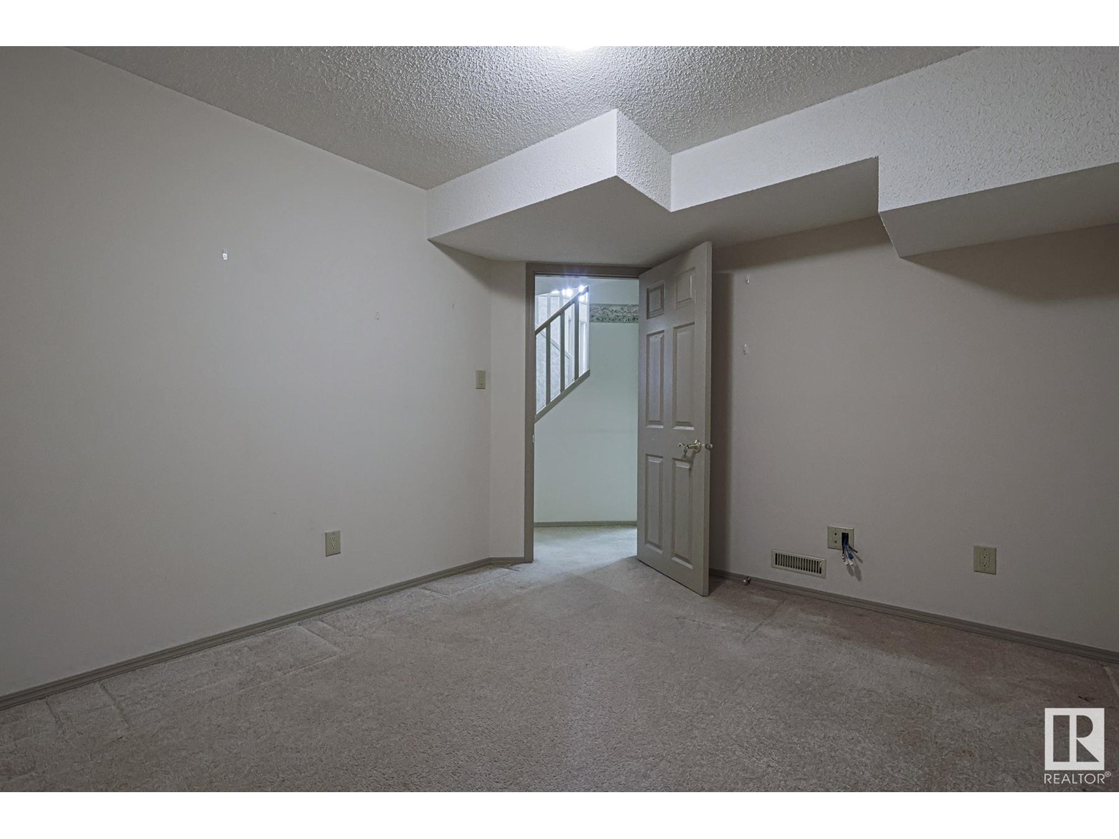 408 Breckenridge Ln Nw, Edmonton, Alberta  T5T 6E2 - Photo 36 - E4406817