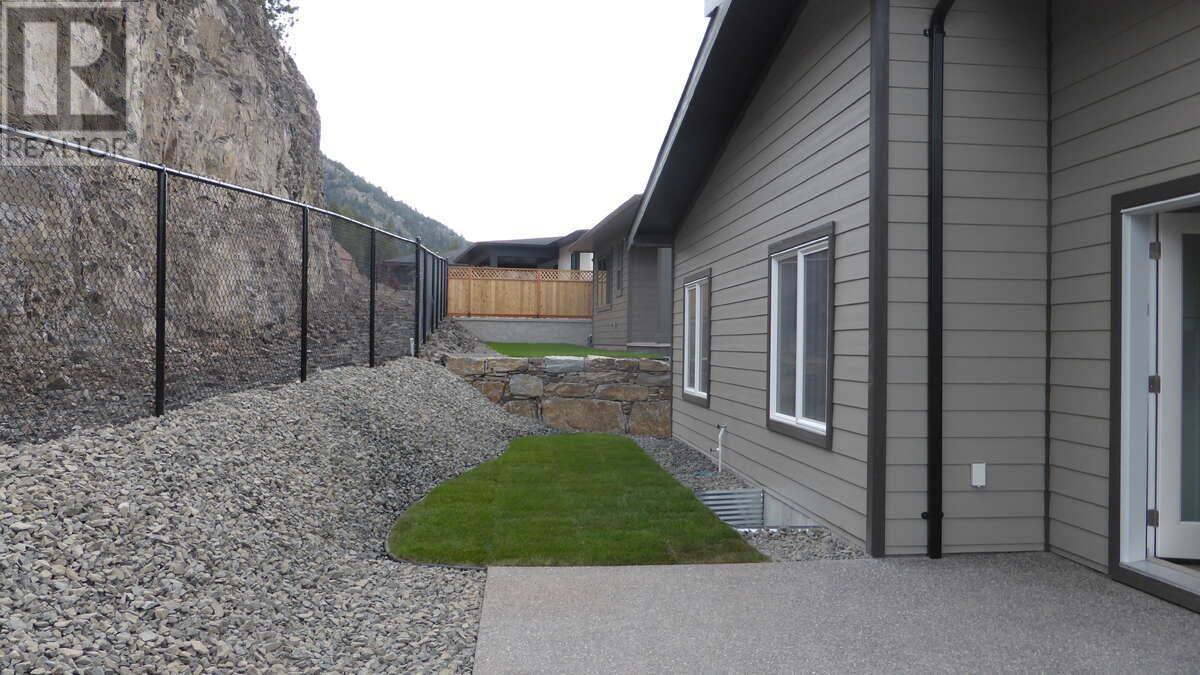 2590 Crown Crest Drive, West Kelowna, British Columbia  V4T 3N3 - Photo 18 - 10322662