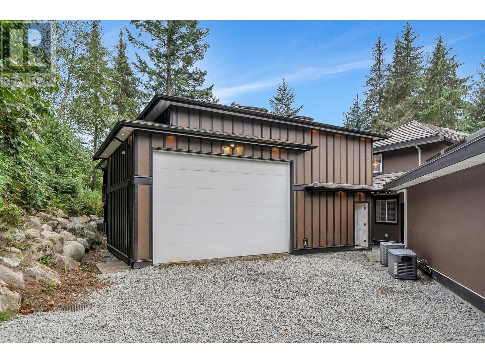 100 Lanson Crescent, Anmore, British Columbia  V3H 4X6 - Photo 34 - R2926867