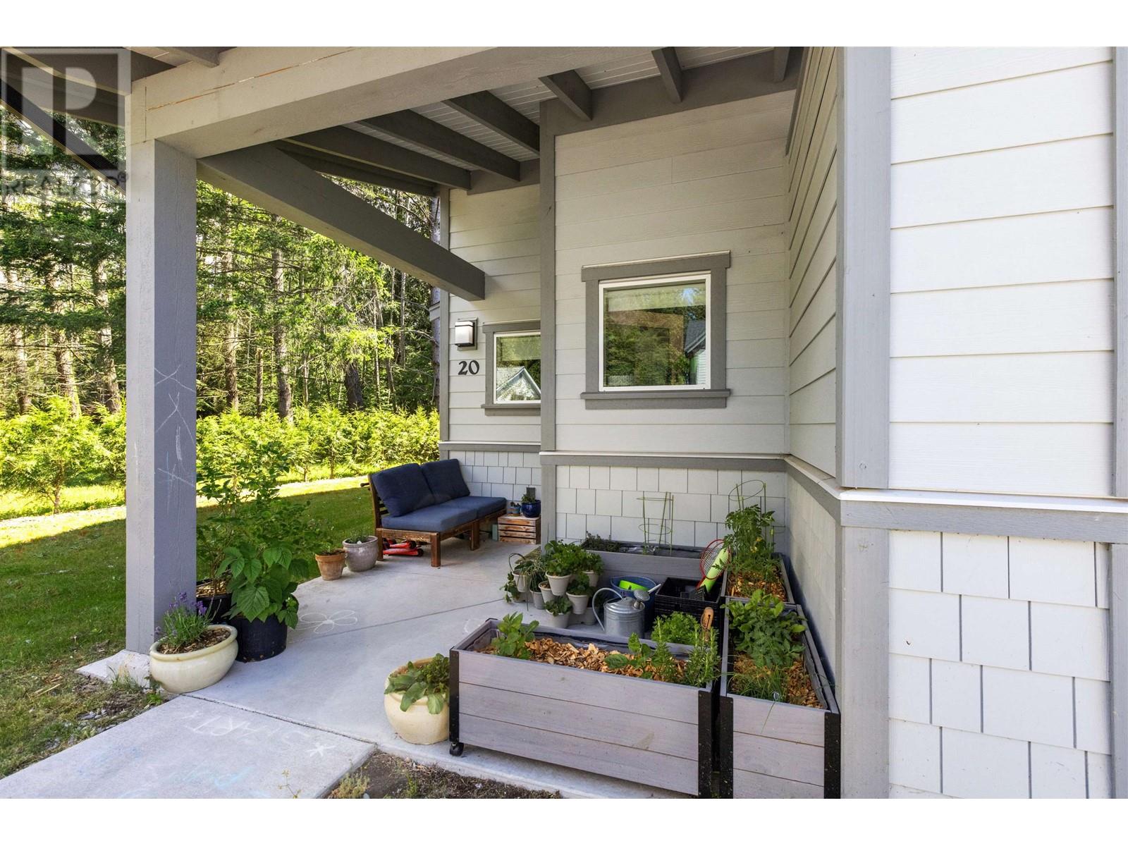 20 950 Woodsworth Road, Gibsons, British Columbia  V0N 1V7 - Photo 15 - R2926924