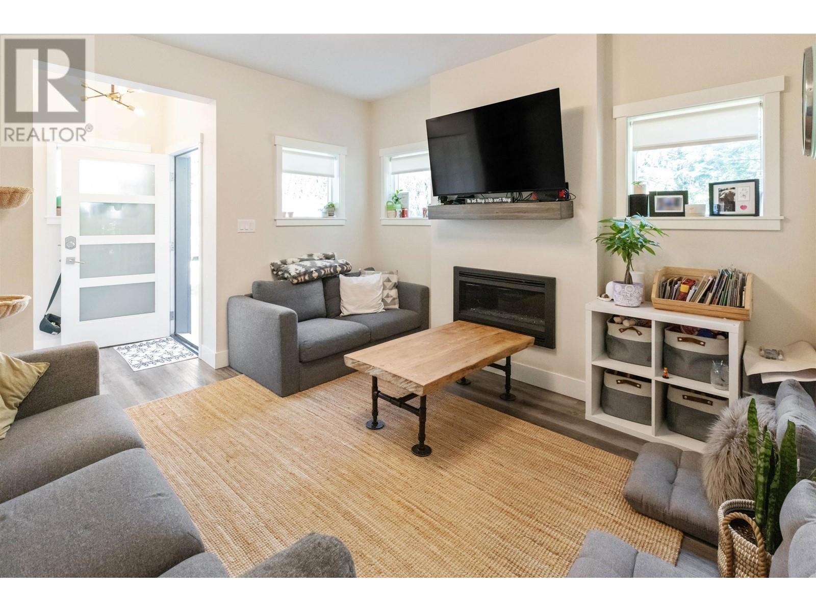 20 950 Woodsworth Road, Gibsons, British Columbia  V0N 1V7 - Photo 5 - R2926924