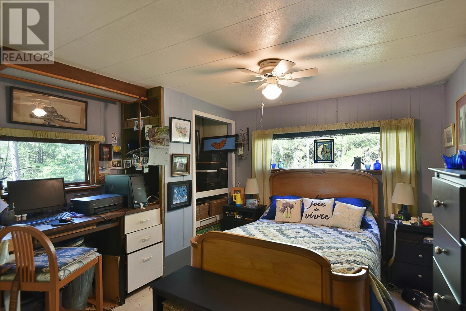 13246 Sunshine Coast Highway, Madeira Park, British Columbia  V0N 2H1 - Photo 10 - R2926927