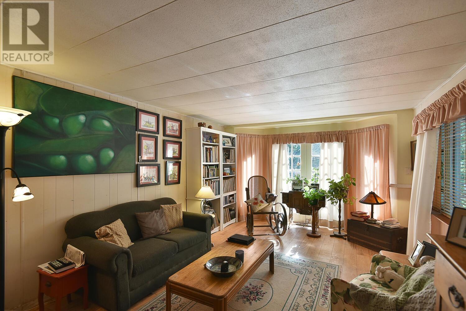 13246 Sunshine Coast Highway, Madeira Park, British Columbia  V0N 2H1 - Photo 5 - R2926927