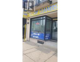 2415 Dundas Street W, Toronto (High Park North), Ca