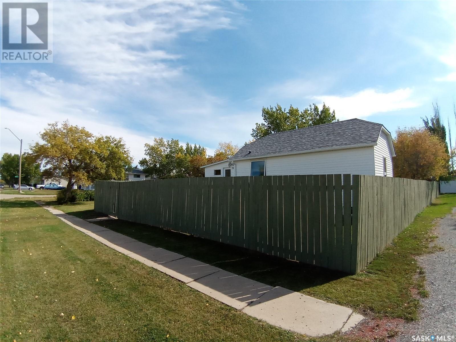 116 Ansley Street, Rouleau, Saskatchewan  S0G 4H0 - Photo 43 - SK983900