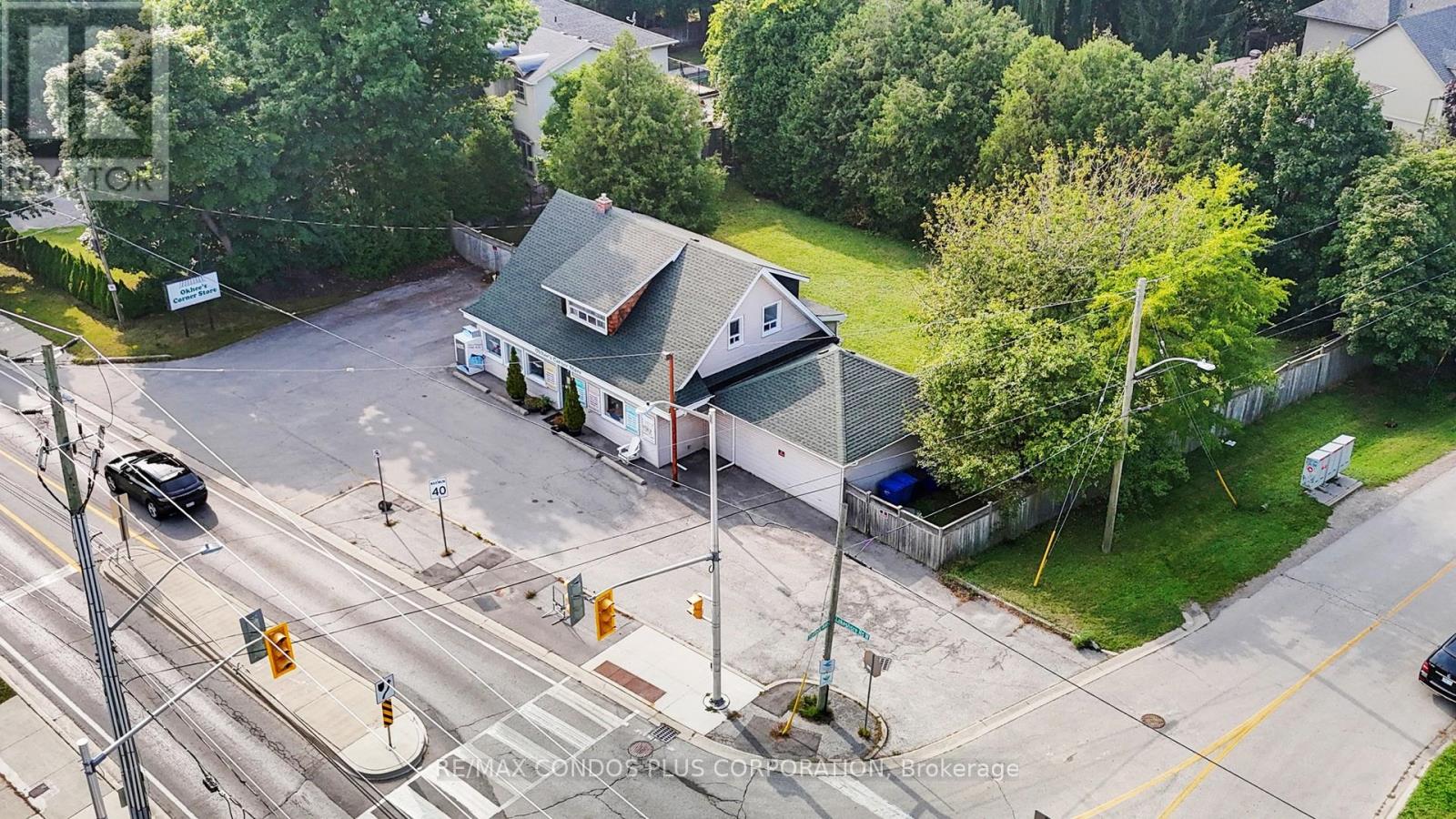 509 LAKESHORE ROAD W, Oakville, Ontario