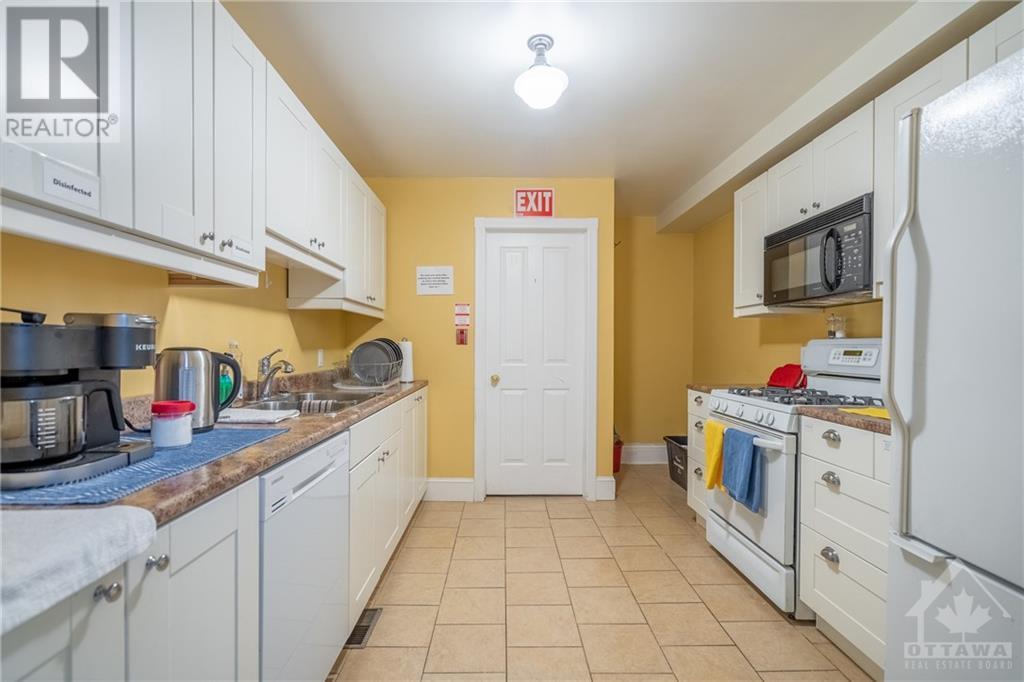 431 Gilmour StreetOttawa, Ontario  K2P 0R5 - Photo 11 - X9519445