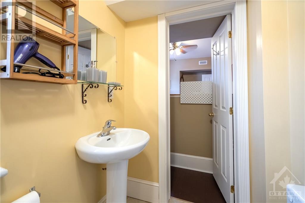 431 Gilmour StreetOttawa, Ontario  K2P 0R5 - Photo 17 - X9519445