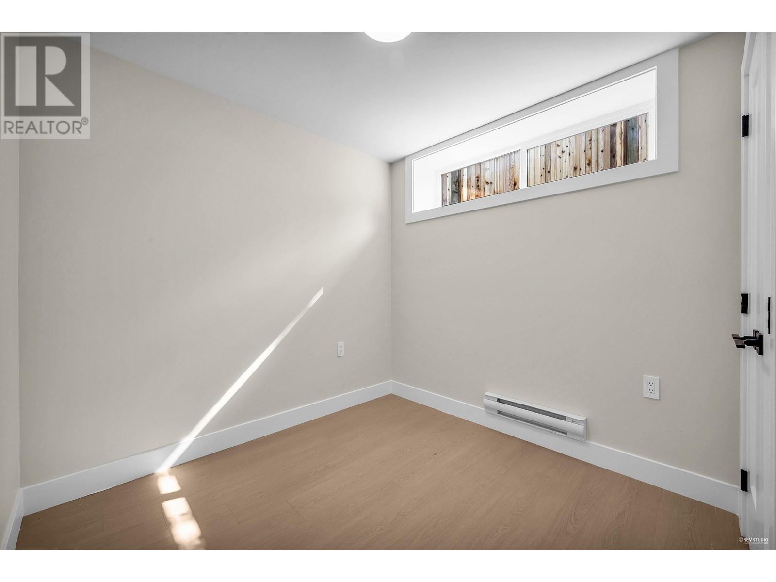 Listing Picture 27 of 37 : 2 1706 W 68TH AVENUE, Vancouver / 溫哥華 - 魯藝地產 Yvonne Lu Group - MLS Medallion Club Member