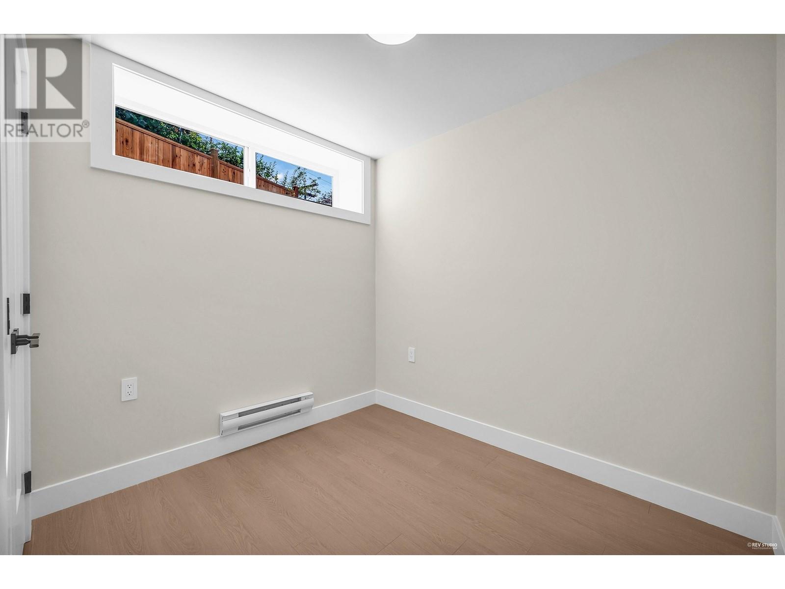 Listing Picture 28 of 37 : 2 1706 W 68TH AVENUE, Vancouver / 溫哥華 - 魯藝地產 Yvonne Lu Group - MLS Medallion Club Member