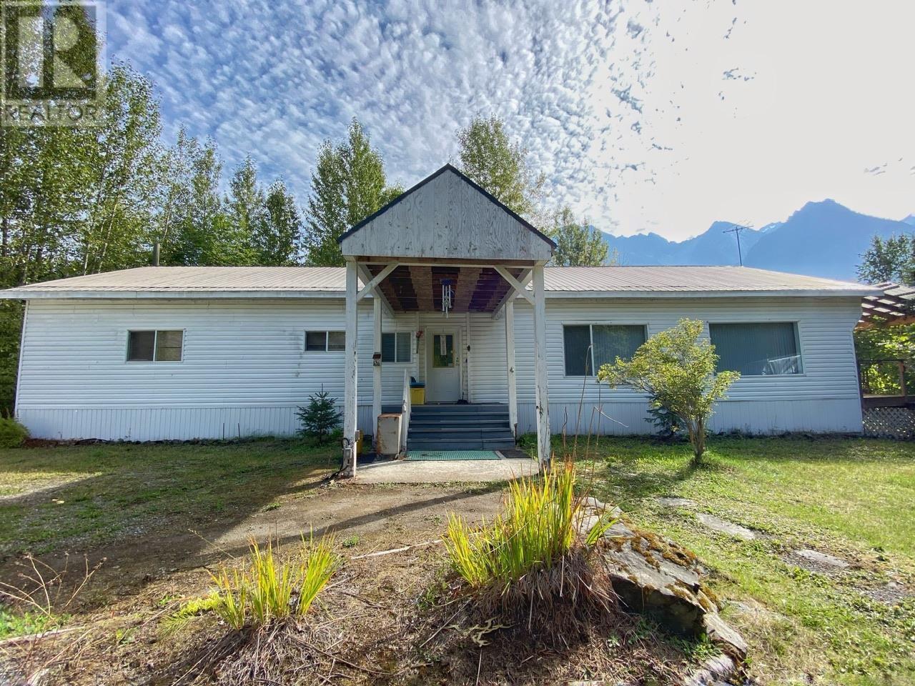 2140 RICHMOND ROAD, hazelton, British Columbia