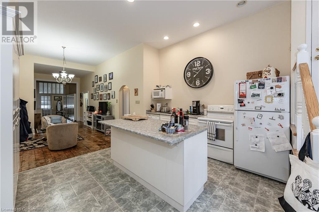 19 King Street W, Dundas, Ontario  L9H 1T5 - Photo 37 - 40648396